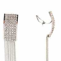 Clipoorbellen lang strass staafjes zilverkleur