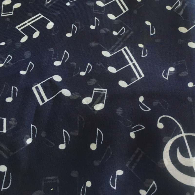 nek Vooruitzien Digitaal Sjaal-Blauw-Muzieknoten 140x 45 cm - Charme Bijoux