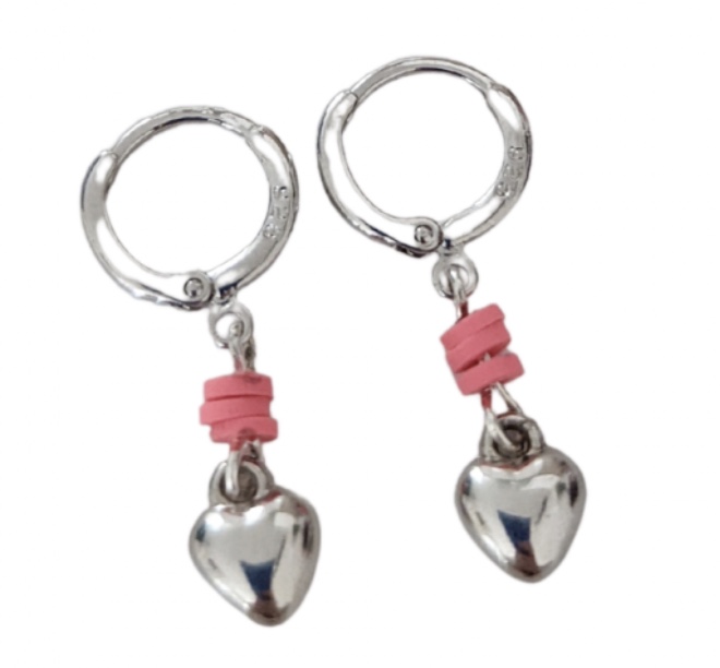 Zilveren oorring- hart bedeltje- roze-Charme Bijoux