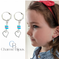 Zilveren oorring  hart bedeltje  roze blauw