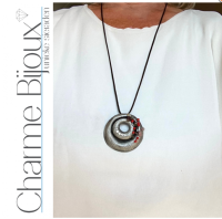 Ketting Kikkie metaal met rode steentjes