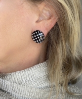 Clip oorbellen zwart witte stippen  2 cm
