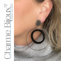 Clip oorbellen zwart hout zilverkleur metaal