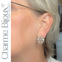 Clipoorbellen  goudkleurig strass  bloem