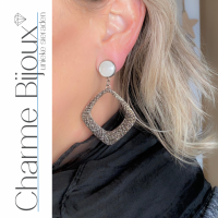 Clip oorbellen opaal zilverkleur wieber tibetaans