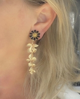 Clipoorbellen goudkleurig zwarte daisy