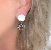 Clip oorbellen kolk zilverkleur