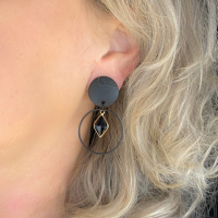 Clip oorbellen zwart  hout Youtta