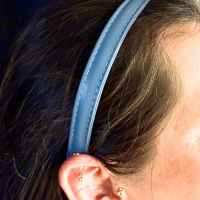 Haarband leer ice blauw 1.5 cm