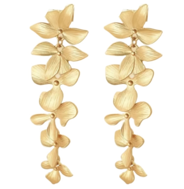 Oorbellen Twila glans goudkleurig blaadjes 6cm Oorbellen Twila glans goudkleurig blaadjes 6cm