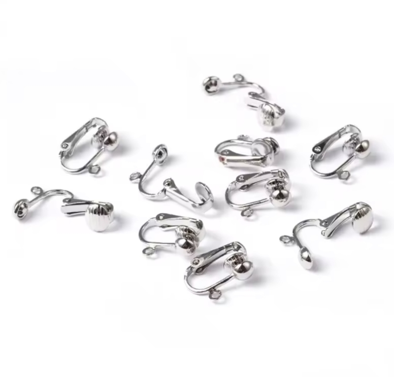 10 Klem oorbellen  zilverkleur