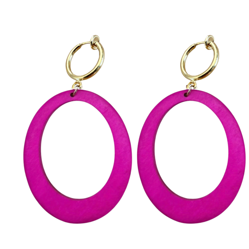 Klem oorbellen hard roze hout goudkleurig