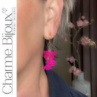 Klem oorbellen hard roze bloemen goudkleur