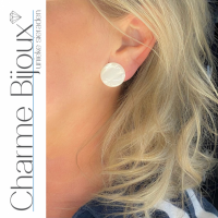 Clip oorbellen opaal streep wit 20-25 mm