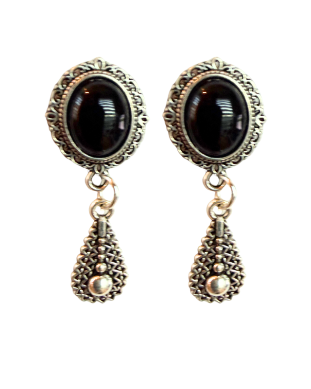 Magneet oorbellen zwart Darcia klepel 3 cm