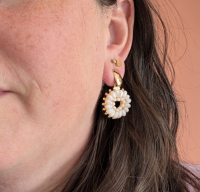 Oorbellen Fleur wit goud plating