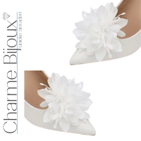 Schoen clips witte bloem