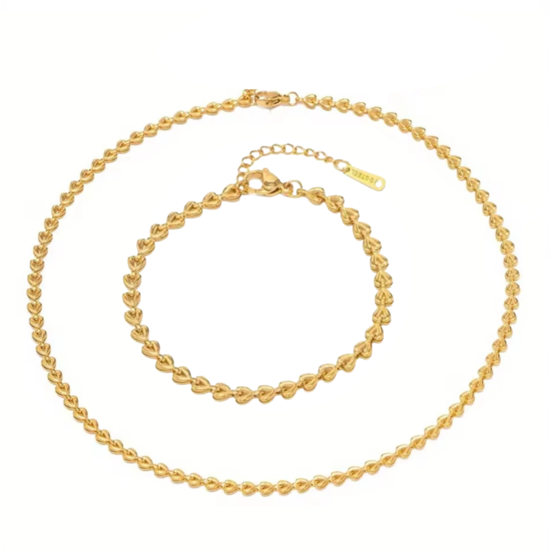 Ketting en Armband Goudkleur RVS Hartjes set